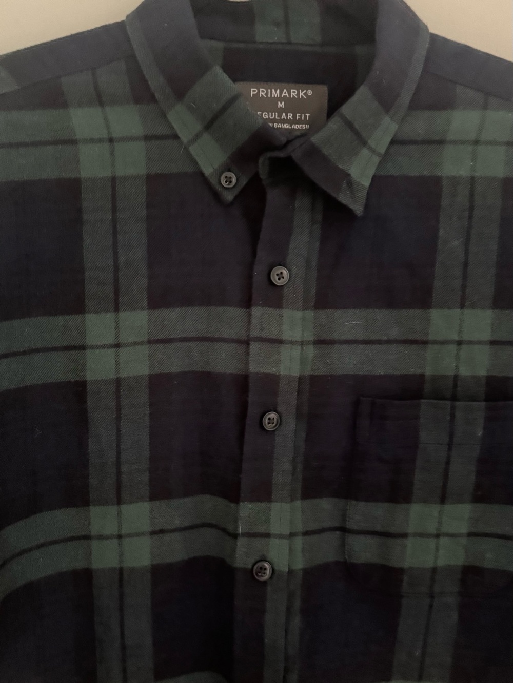 Primark Men’s Regular Fit Flannel Button Down Shirt - Green & Navy Plaid (M) - Picture 3 of 8